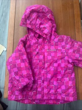 Columbia Girls' Hot Pink Geometric Hooded Jacket